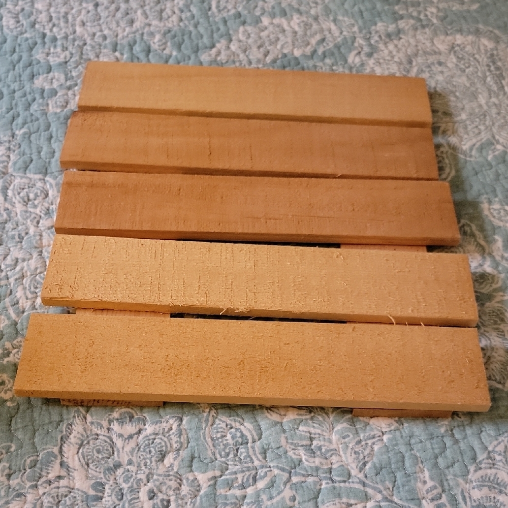 12x14 Natural Wood Pallet Decor